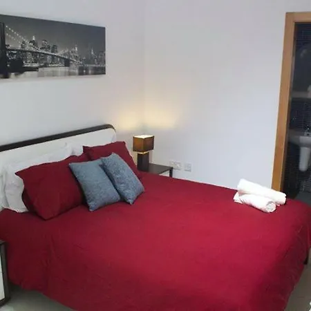 Affordable In The Heart Of St Julians Apartment *
